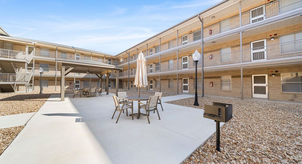 Silvertree Seniors of San Antonio patio