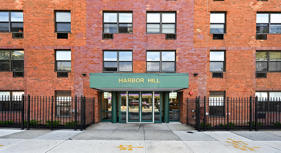 Harbor Hill Exterior