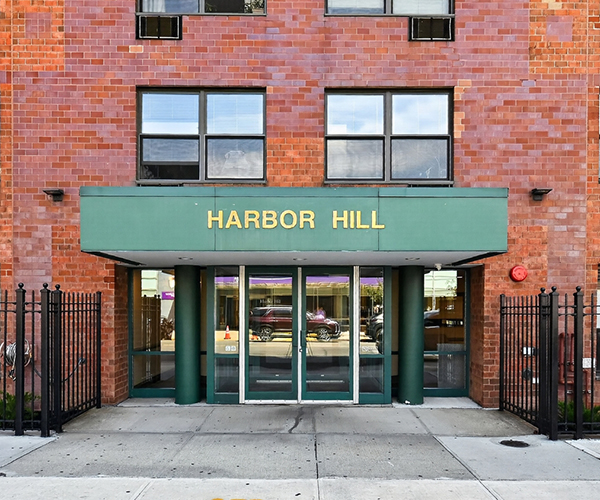 Harbor Hill Exterior