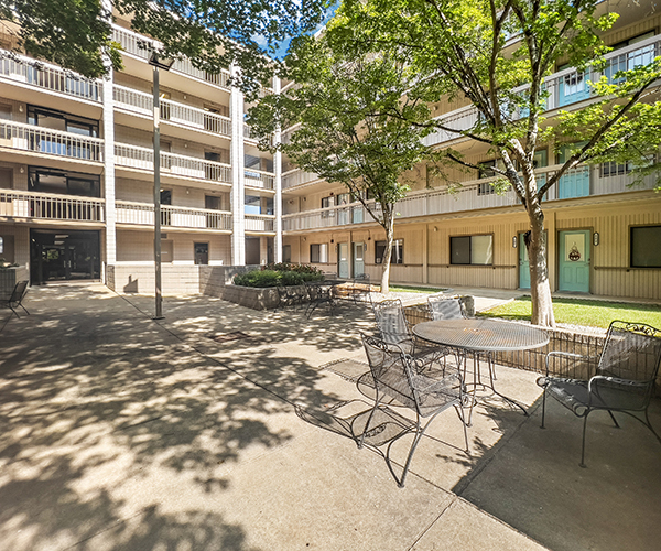1300 Commerce Drive 
Auburn, AL 36830
100 Senior Apartment Homes with Section 8 Rental Assistance
334-826-3078 TTY 711
