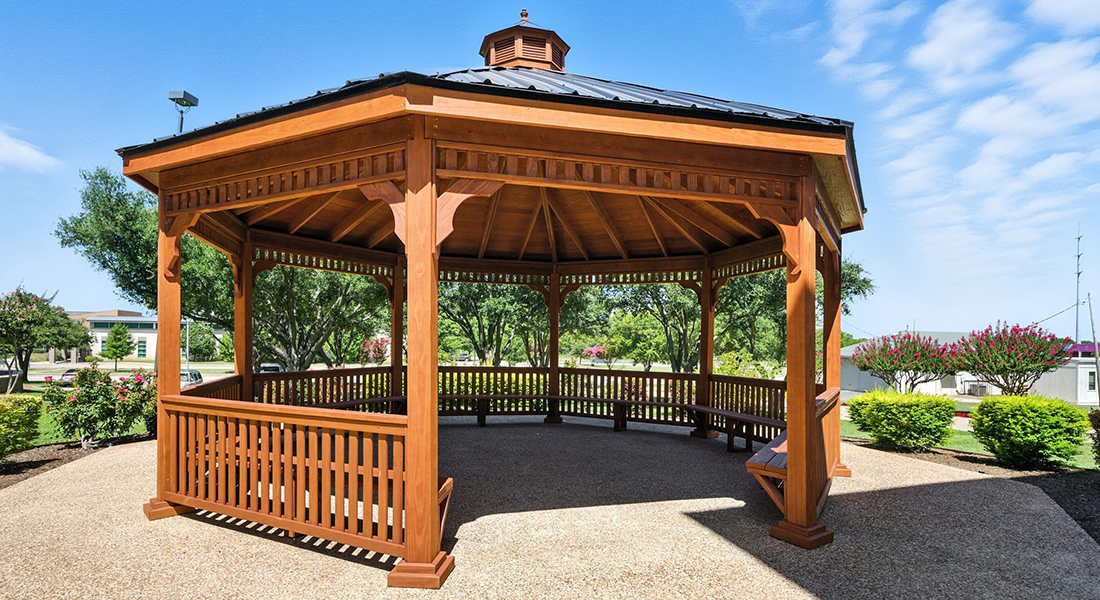 Mollie & Max Barnett & Tarrant County B'nai B'rith exterior gazebo