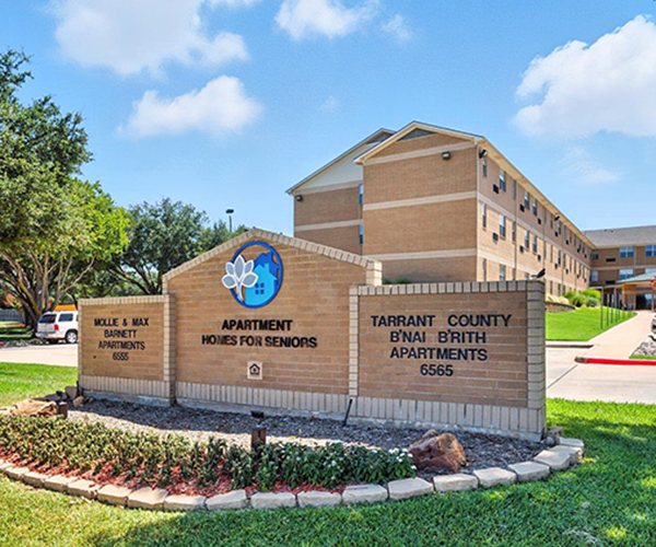 6555 Dan Danciger Rd
Fort Worth, TX 76133
119 Senior Apartment Homes with Section 8 Rental Assistance
817-292-9018 TTY 711