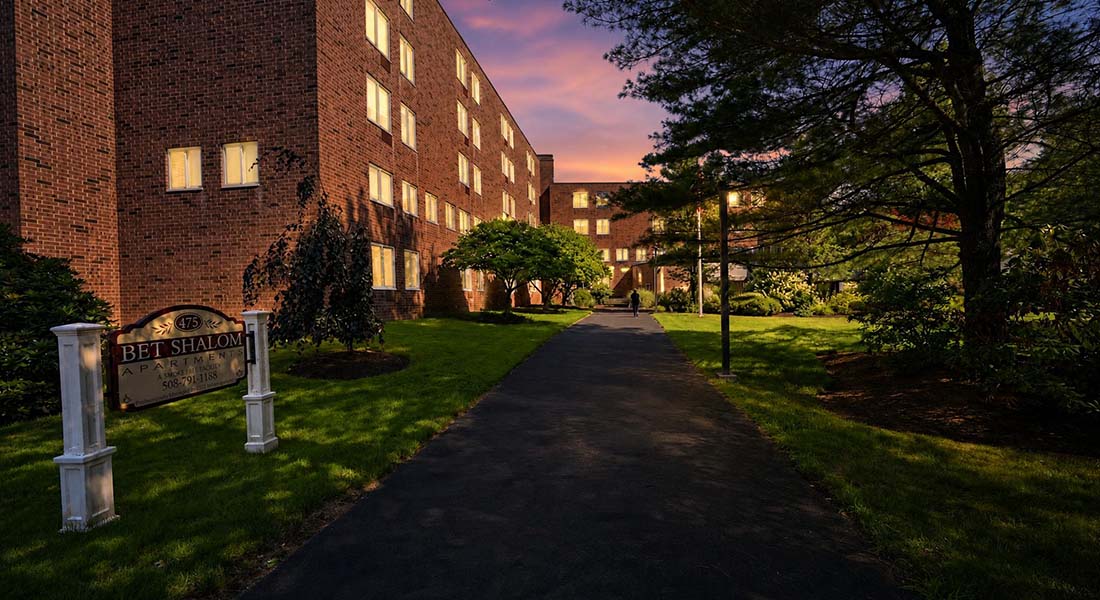 Bet Shalom exterior