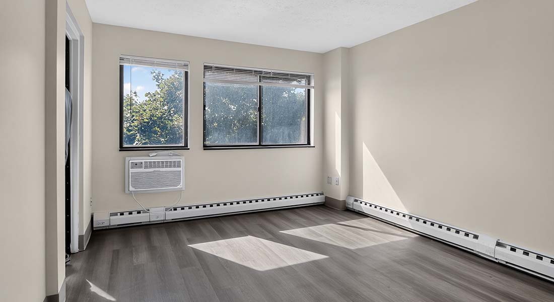 Pulaski Heights bedroom
