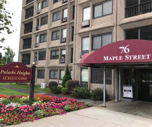 76 Maple Street
Holyoke, MA 01040
101 Senior Apartment Homes with Section 8 Rental Assistance
413-534-7636  TTY 711